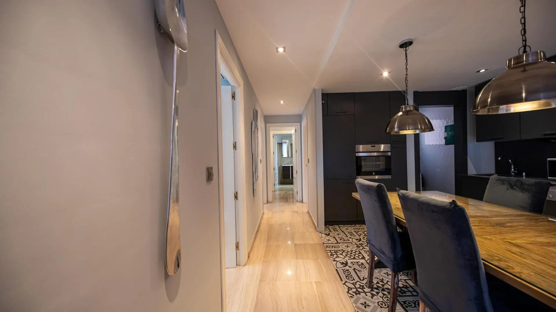 Atico Moderno Y Centrico Con Balcon Curvo En Jaen Apartment